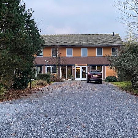Huis Van Steen レリスタット エクステリア 写真