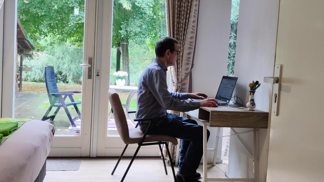 Huis Van Steen レリスタット エクステリア 写真
