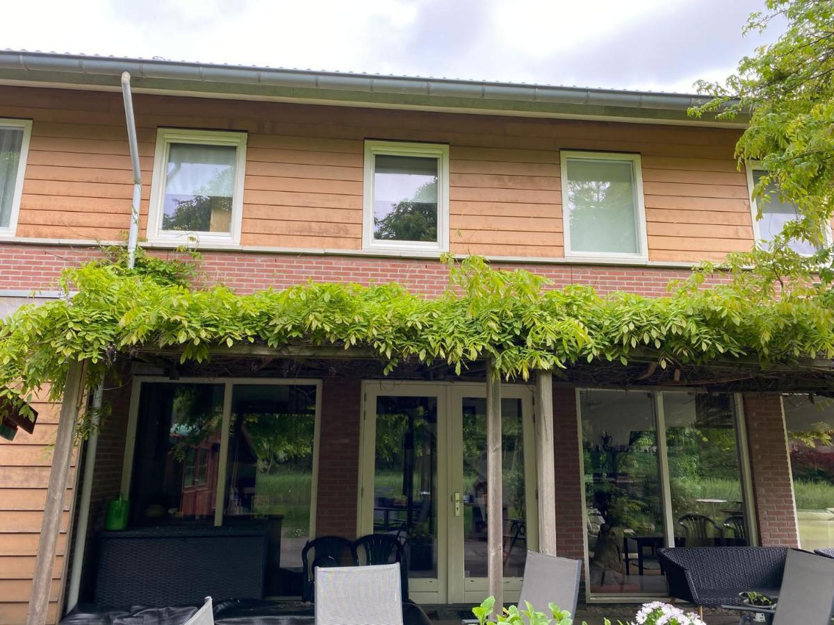 Huis Van Steen レリスタット エクステリア 写真