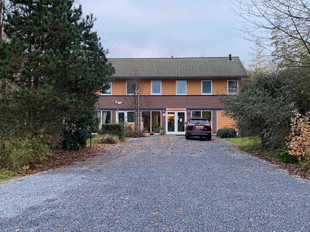 Huis Van Steen レリスタット エクステリア 写真