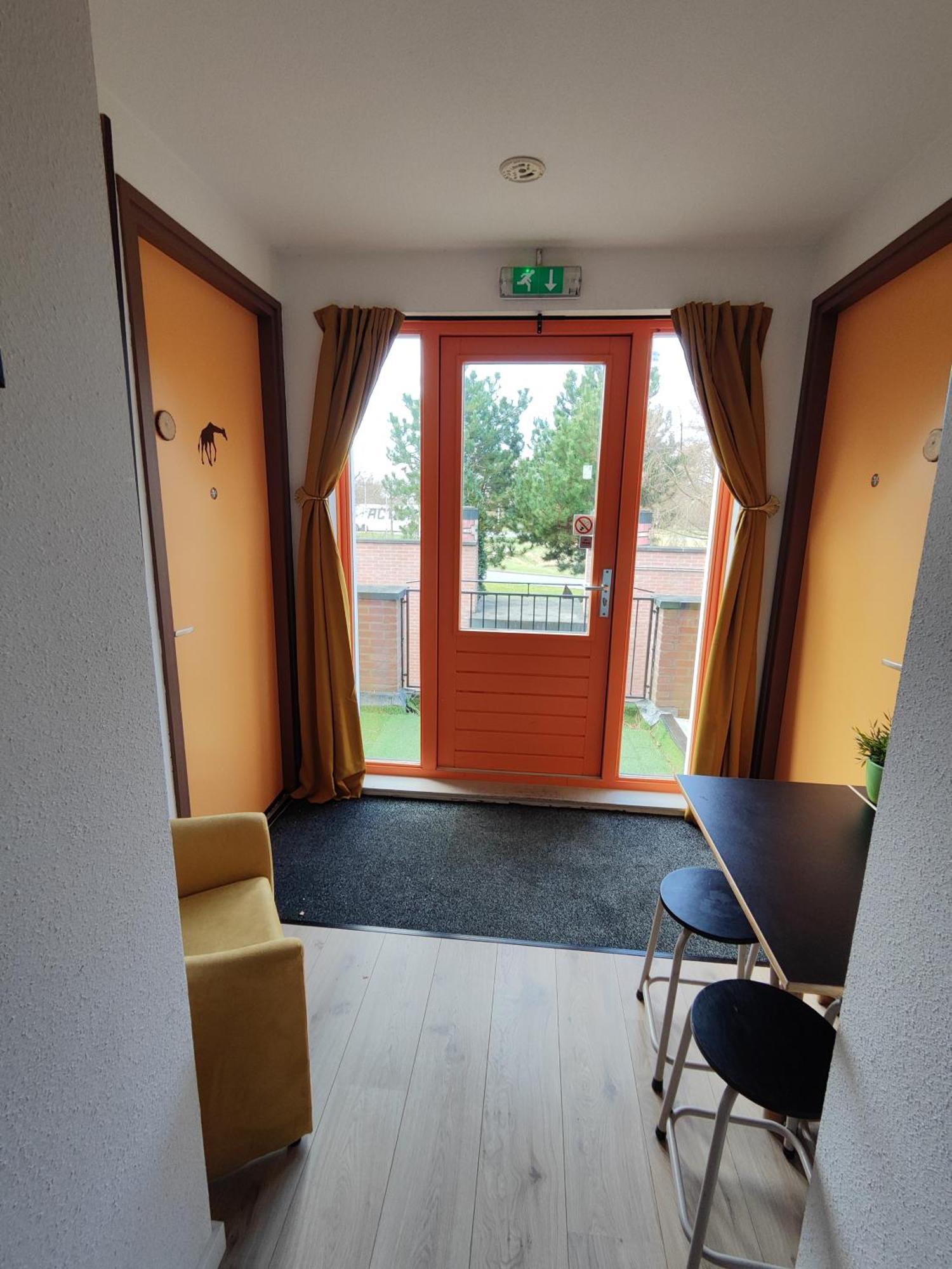 Huis Van Steen レリスタット エクステリア 写真