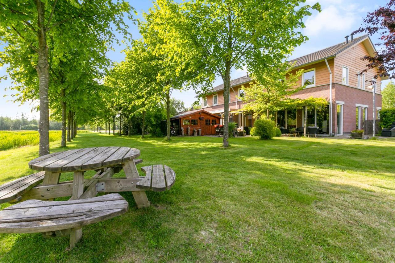 Huis Van Steen レリスタット エクステリア 写真