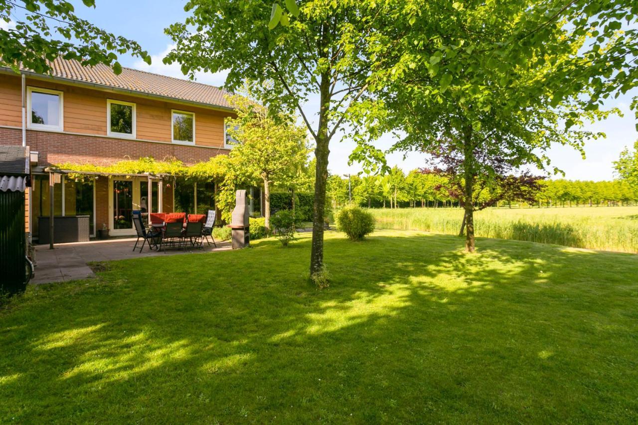 Huis Van Steen レリスタット エクステリア 写真